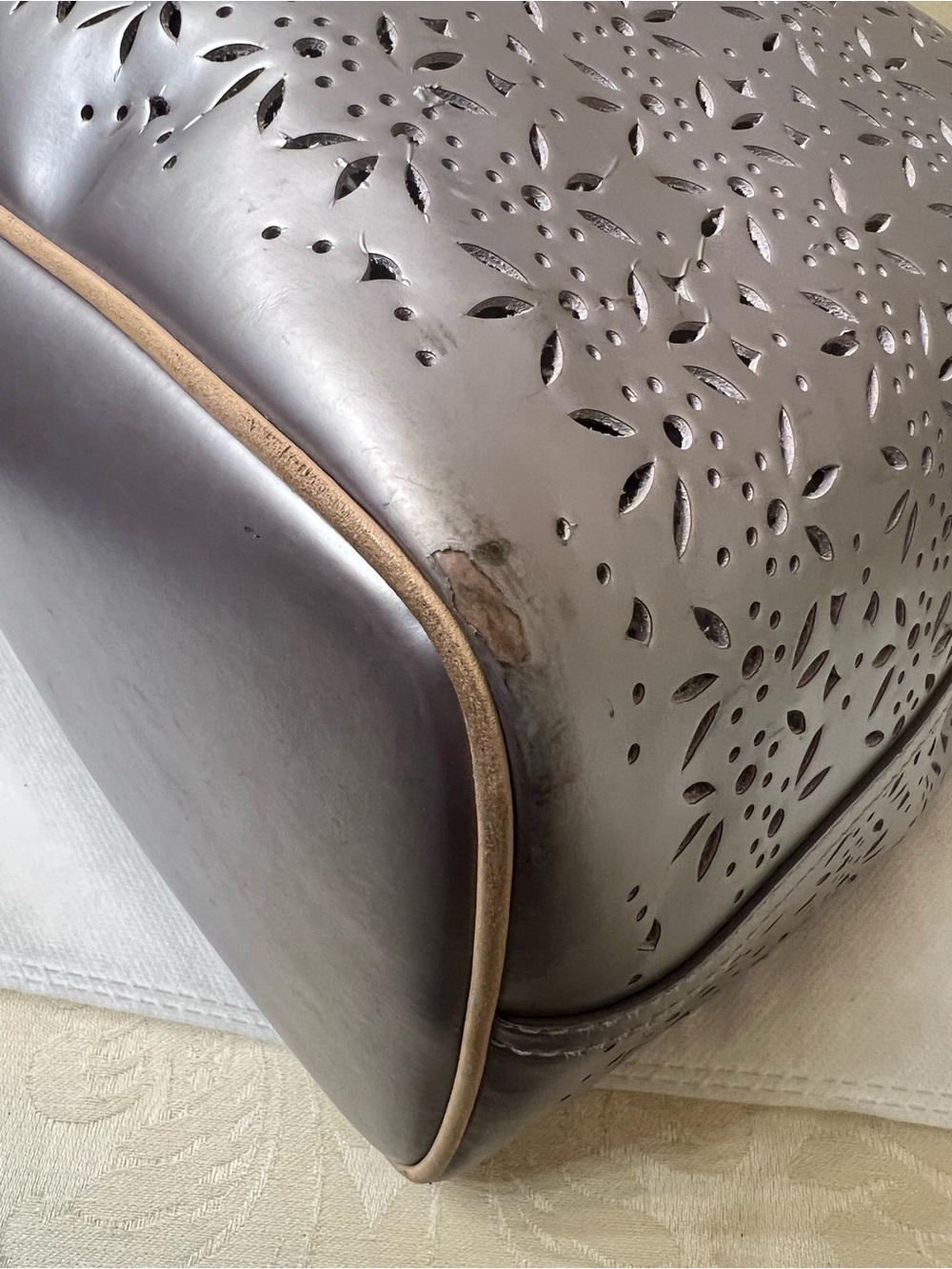 Coach Metallic Silver Laser-Cut Tote W Wristlet - Picture 16 of 17